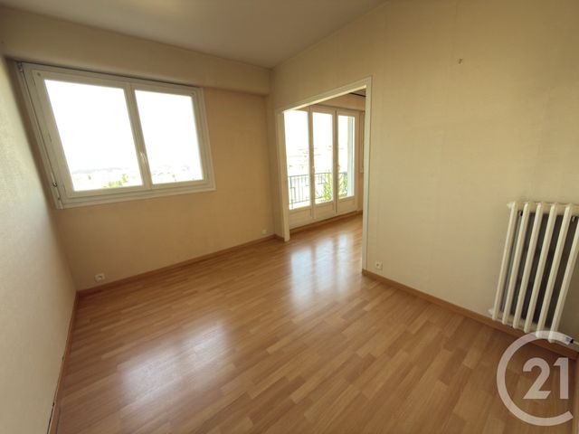 Appartement F3 &agrave; louer - 3 pi&egrave;ces - 67,83 m2 - Le Mans - 72 - PAYS-DE-LOIRE