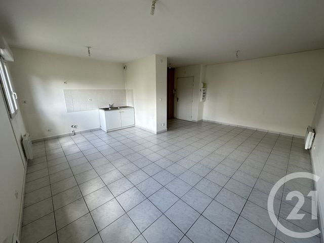Appartement F3 &agrave; louer - 3 pi&egrave;ces - 68,57 m2 - Coulaines - 72 - PAYS-DE-LOIRE