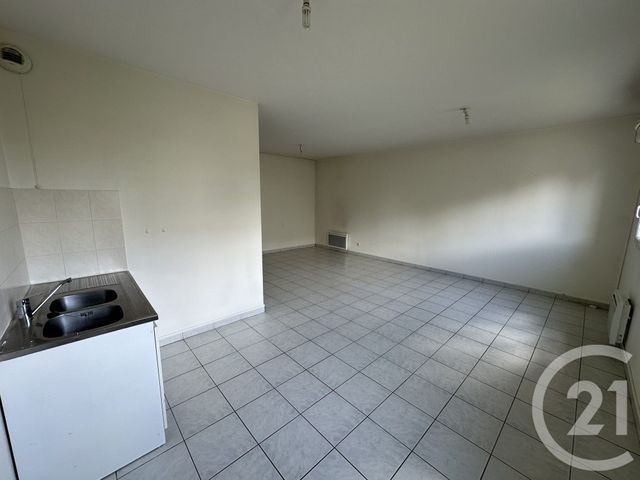 Appartement F3 &agrave; louer - 3 pi&egrave;ces - 68,57 m2 - Coulaines - 72 - PAYS-DE-LOIRE