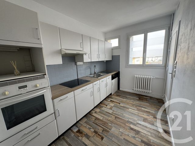 Appartement T3 &agrave; louer - 3 pi&egrave;ces - 79,74 m2 - Le Mans - 72 - PAYS-DE-LOIRE