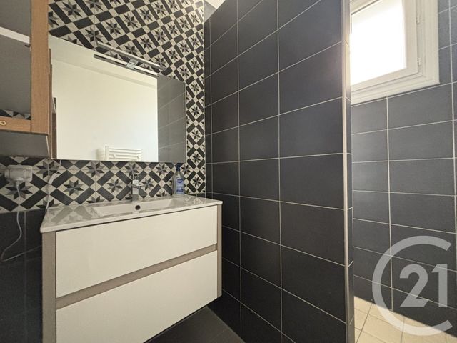Appartement T3 &agrave; louer - 3 pi&egrave;ces - 78,05 m2 - Le Mans - 72 - PAYS-DE-LOIRE