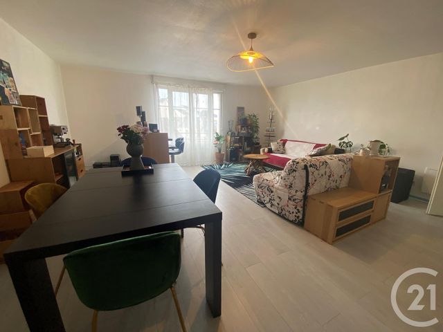 Appartement F4 &agrave; louer - 4 pi&egrave;ces - 98,26 m2 - Le Mans - 72 - PAYS-DE-LOIRE