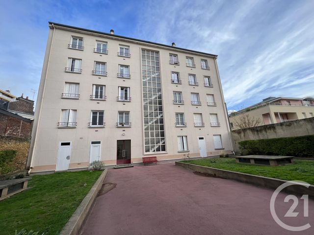 Appartement T4 &agrave; louer - 3 pi&egrave;ces - 81,33 m2 - Le Mans - 72 - PAYS-DE-LOIRE